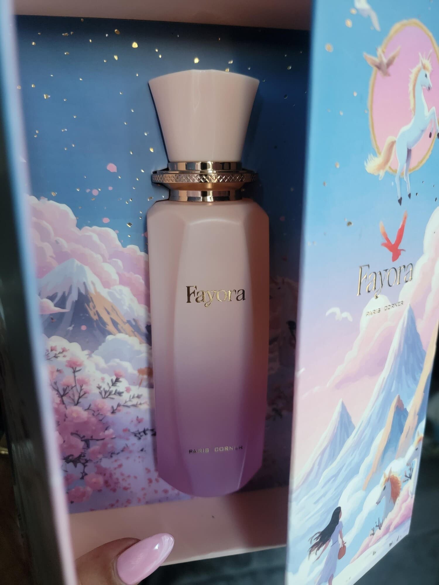عطر و ادکلن پاریس کرنر مدل فایورا (زرجوف کازاموراتی داما بیانکا) — تصویر ۳