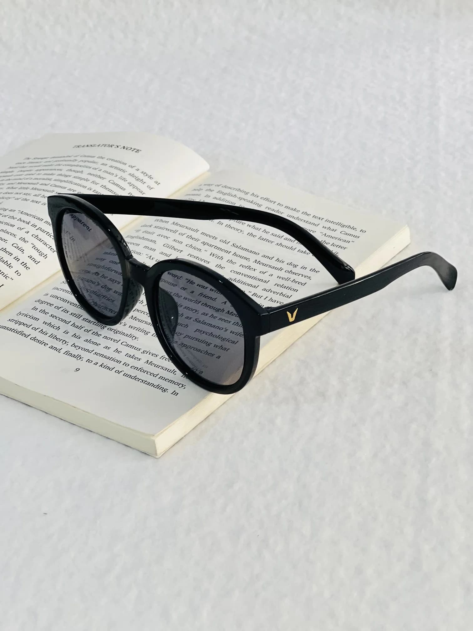 عینک آفتابی اسپرت برند Gentlemonster فریم کائوچو مشکی یووی 400