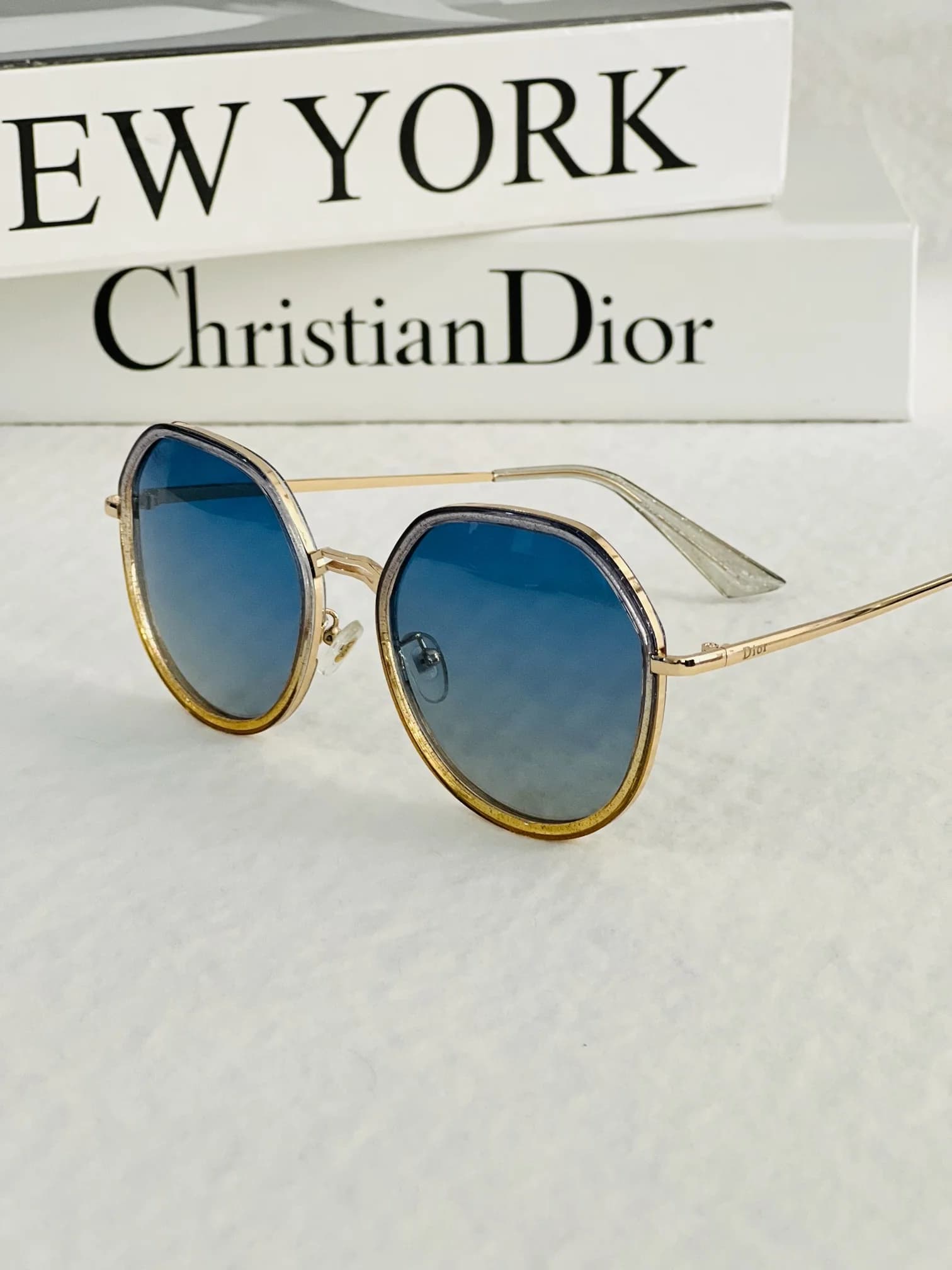 عینک آفتابی زنانه برند Dior فریم فلزی آبی یووی 400
