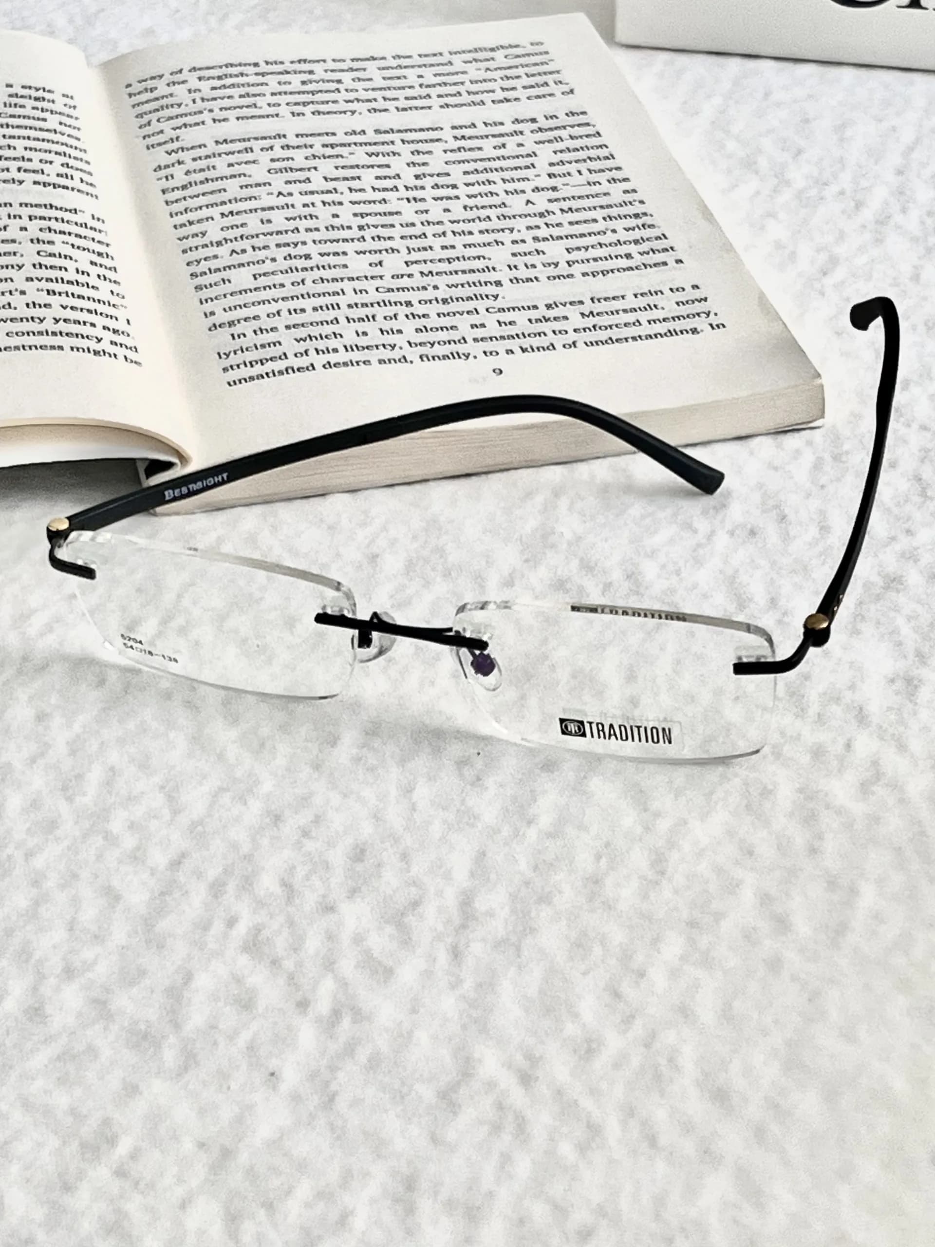 عینک طبی پینترستی فریم فلزی مشکی برند moscot — تصویر ۳