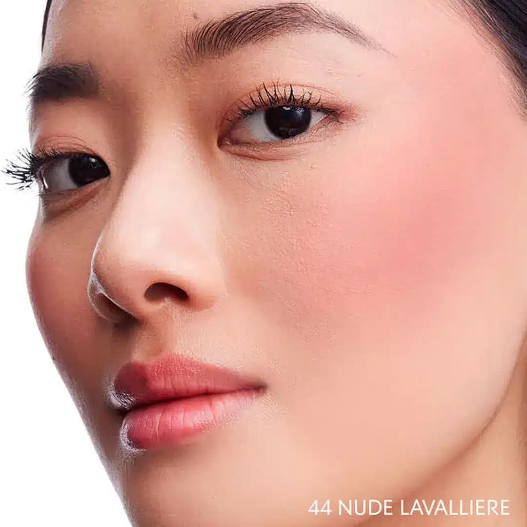 رژگونه میک می بلاش ایو سن لورن رنگ 44 NUDE LVALLIÈRE — تصویر ۳