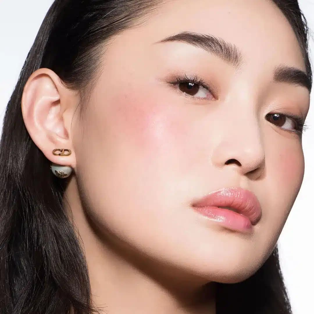 رژگونه پودری دیور مدل روژ بلاش رنگ 720 Icone (مات) — تصویر ۴