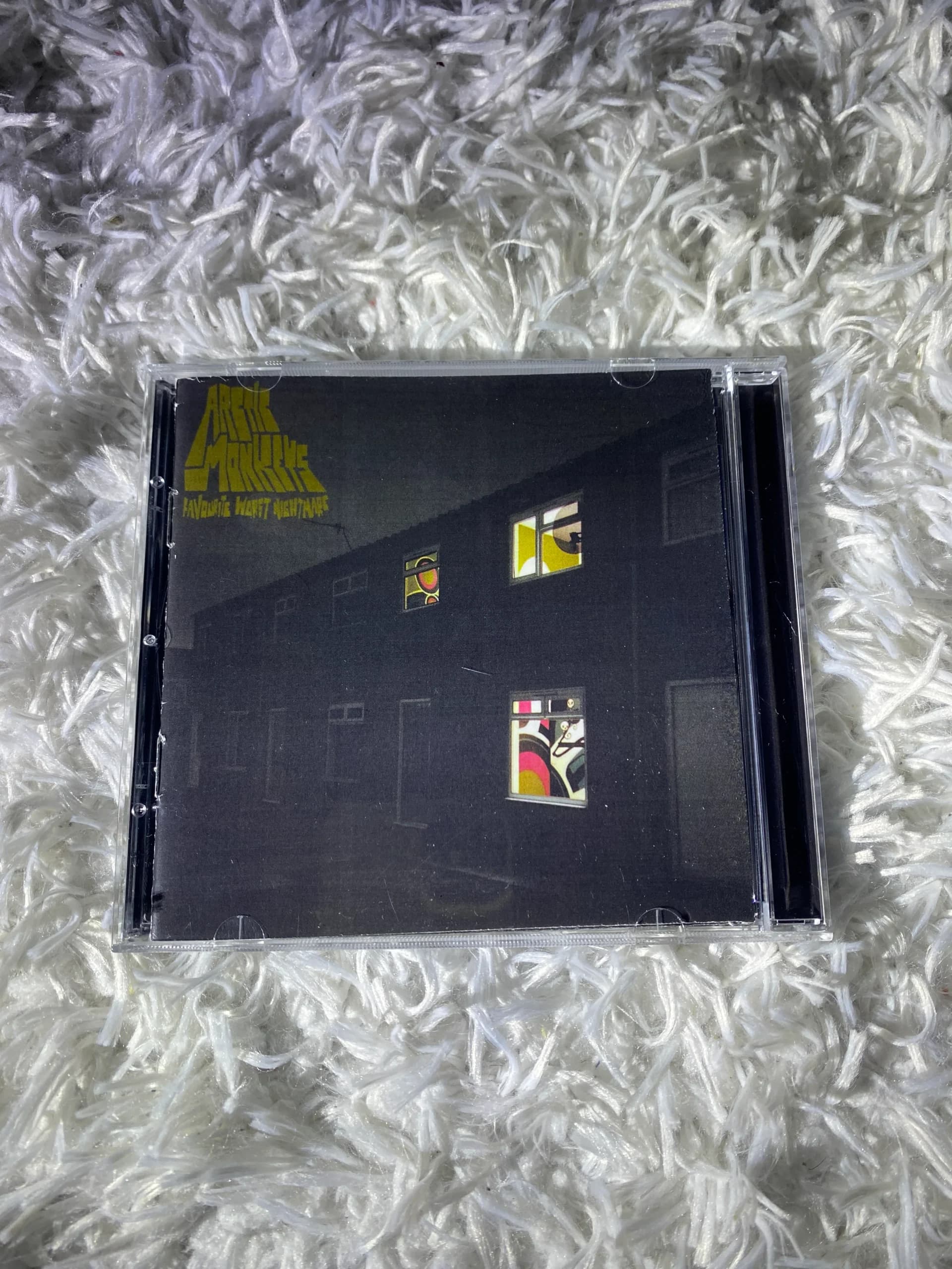 البوم favourite worst nightmare از arctic monkeys — تصویر ۲