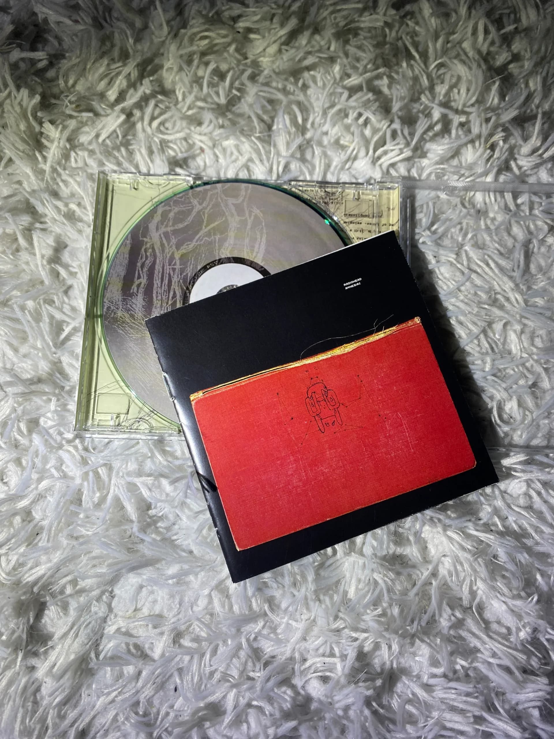 البوم amnesiac از radiohead — تصویر ۳