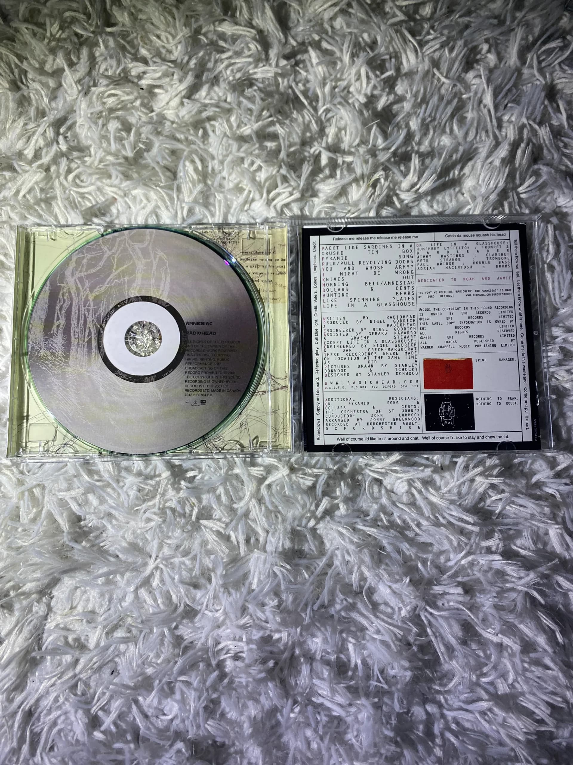 البوم amnesiac از radiohead — تصویر ۲