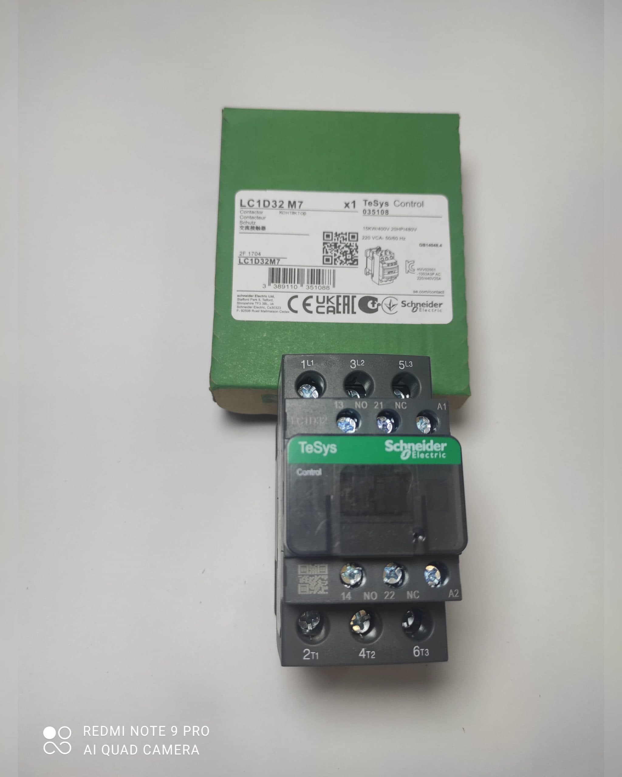 کنتاکتور 32 آمپر اشنایدر مدل LC1 D32 M7
