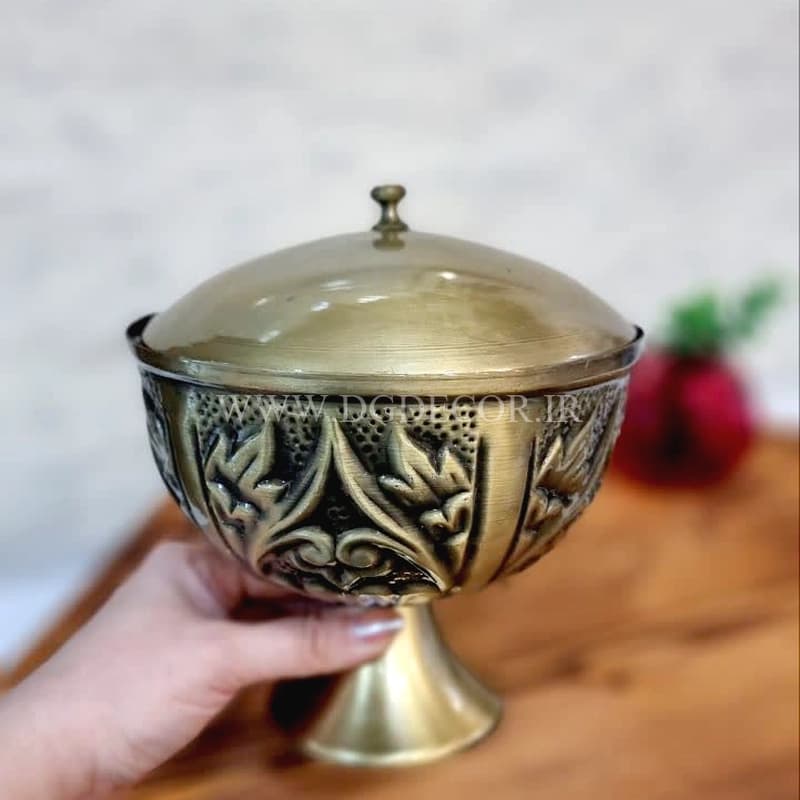 شکلات خوری پایه دار پیوتر بزرگ — تصویر ۵