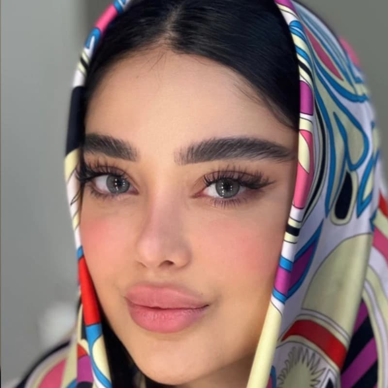 لنز رز چرسی گری (Rose Chercy Gray) – طوسی خاص و طبیعی — تصویر ۲