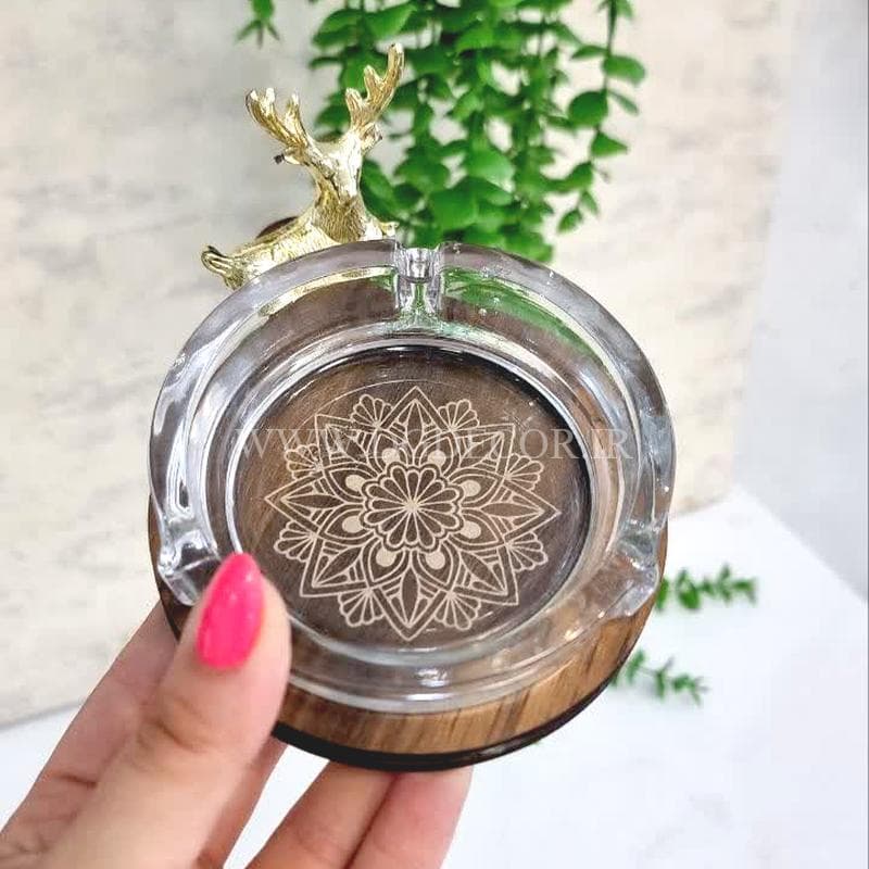 زیرسیگاری لوکس زیره چوبی طرح گوزن — تصویر ۴