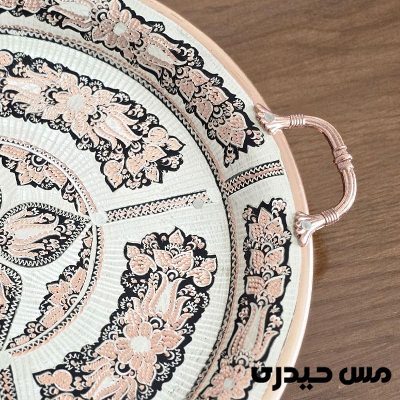 سینی نقره کوب مسی گرد طرح رها — تصویر ۶