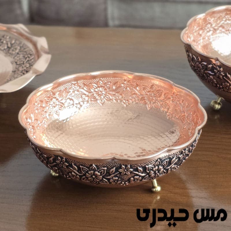 شکلات خوری مسی سه پایه مدل حریر زنجان — تصویر ۳