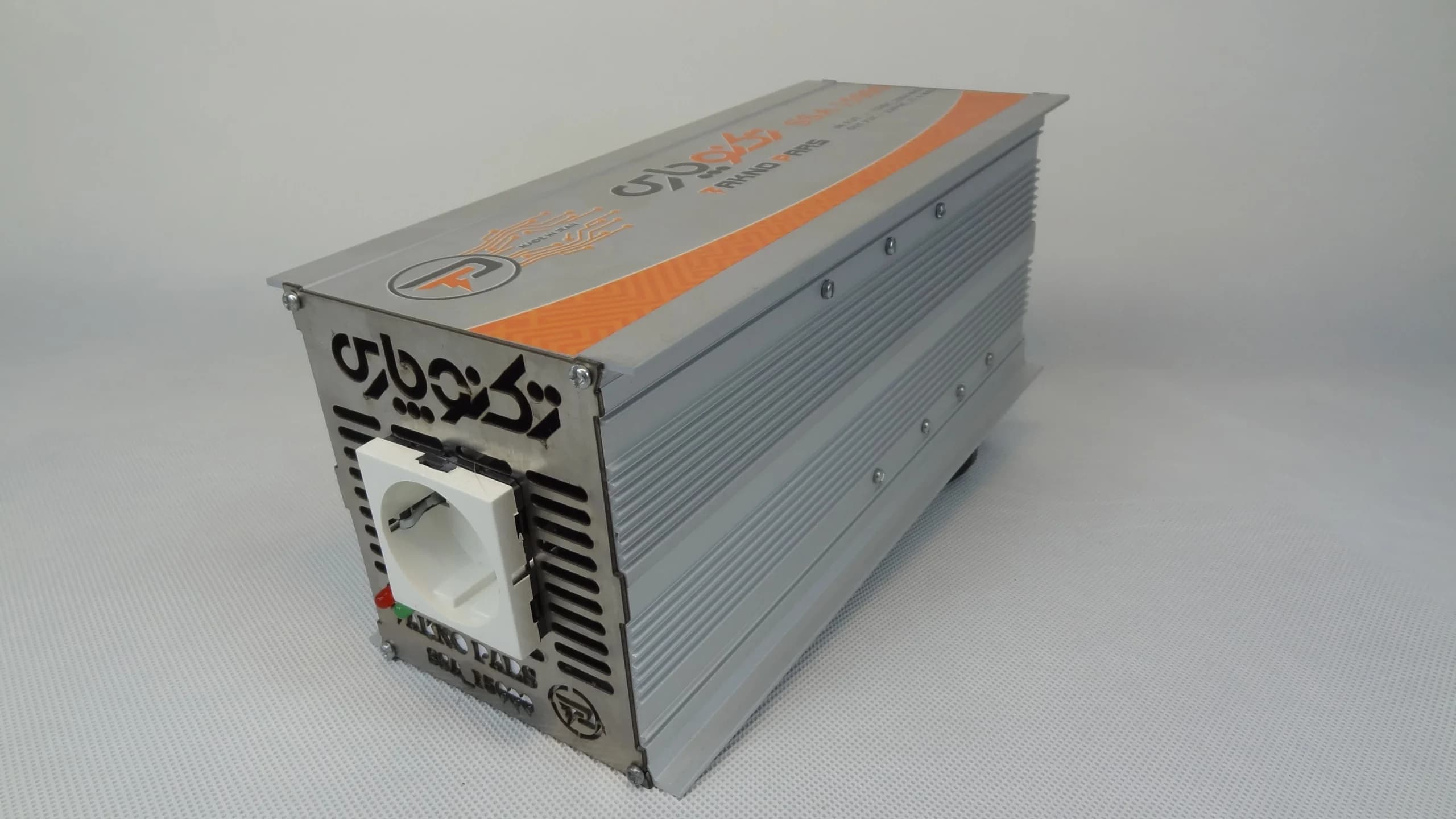 مبدل برق خودرو تکنو پارس SSA15000