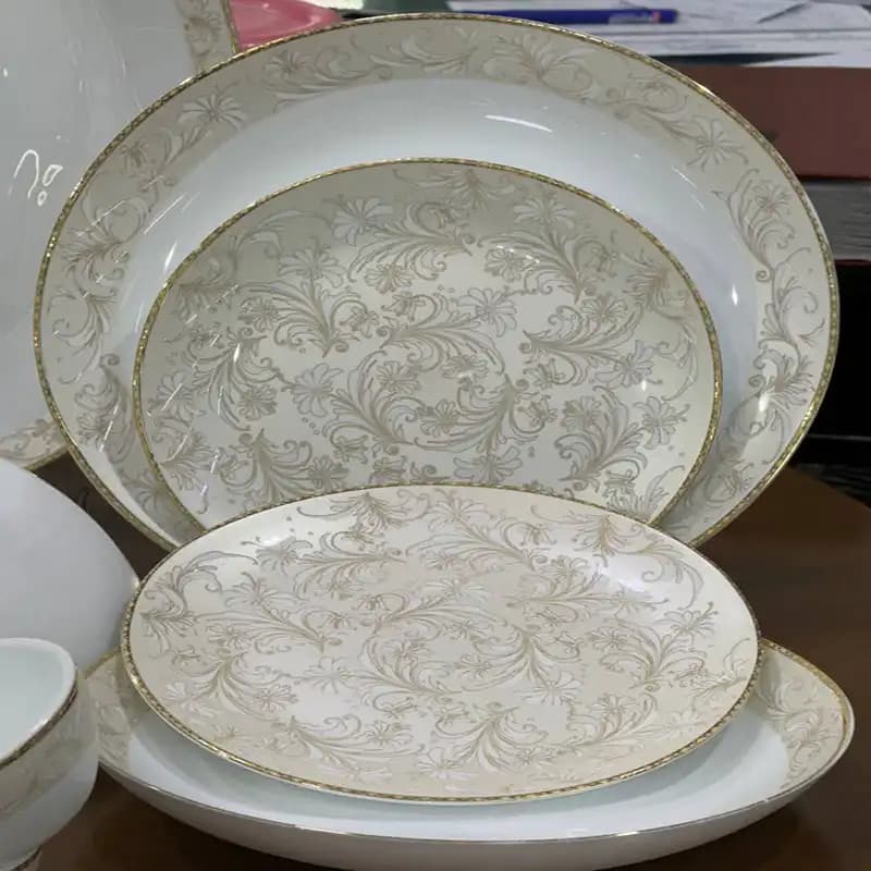 سرویس غذاخوری آرکوپال 26 پارچه طرح نهال طلایی — تصویر ۲