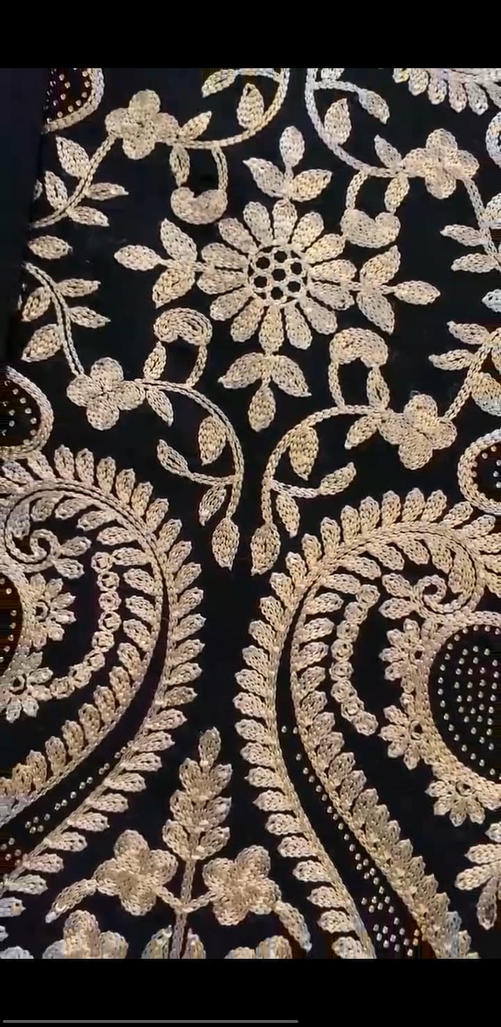 مانتو گلدوزی اسلیمی مجلسی — تصویر ۵