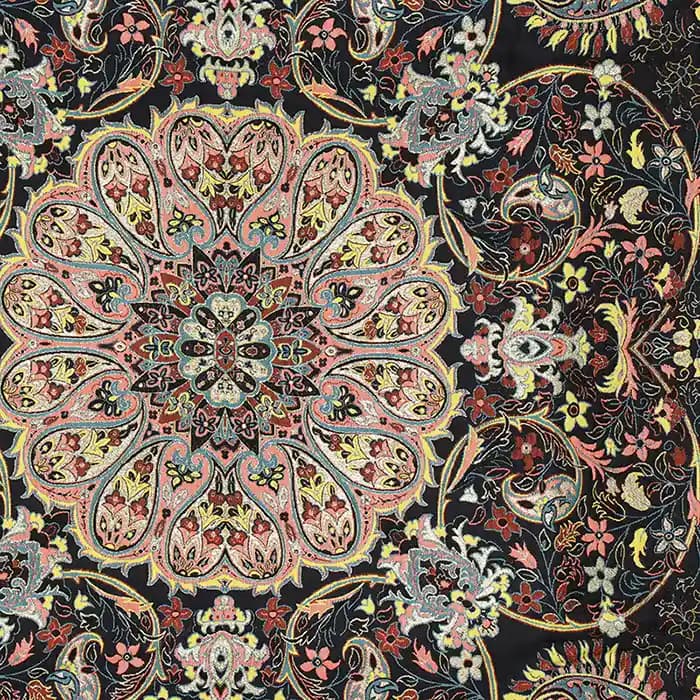 رومیزی ترمه طرح افشار 100*100 کد 04 — تصویر ۲