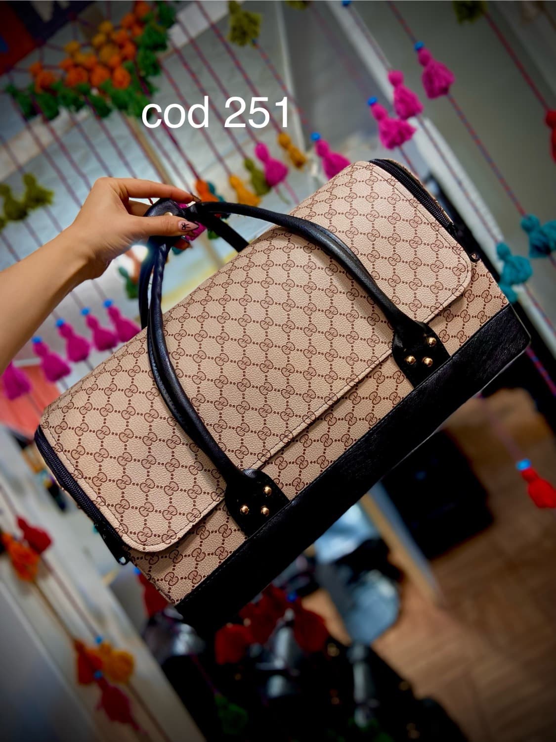 کیف بزرگ مخصوص وسایل کاشت ناخن و مژه