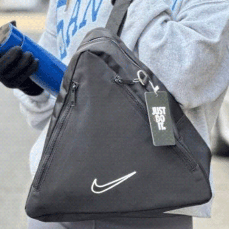 ساک ورزشی سه گوش دیبا طرح نایک nike کوله شو — تصویر ۳