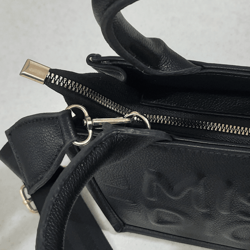 کیف میس دیور چرم زنانه با آویز Dior — تصویر ۳