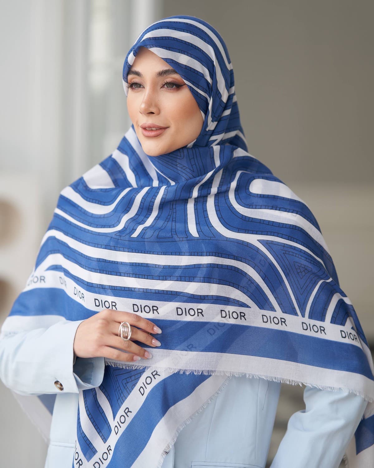روسری نخی دیور مارپیچ