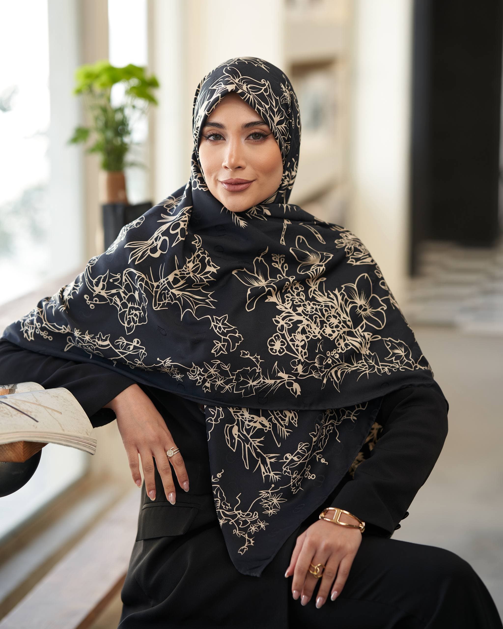 روسری ابریشم ژاکارد دیور گلدار