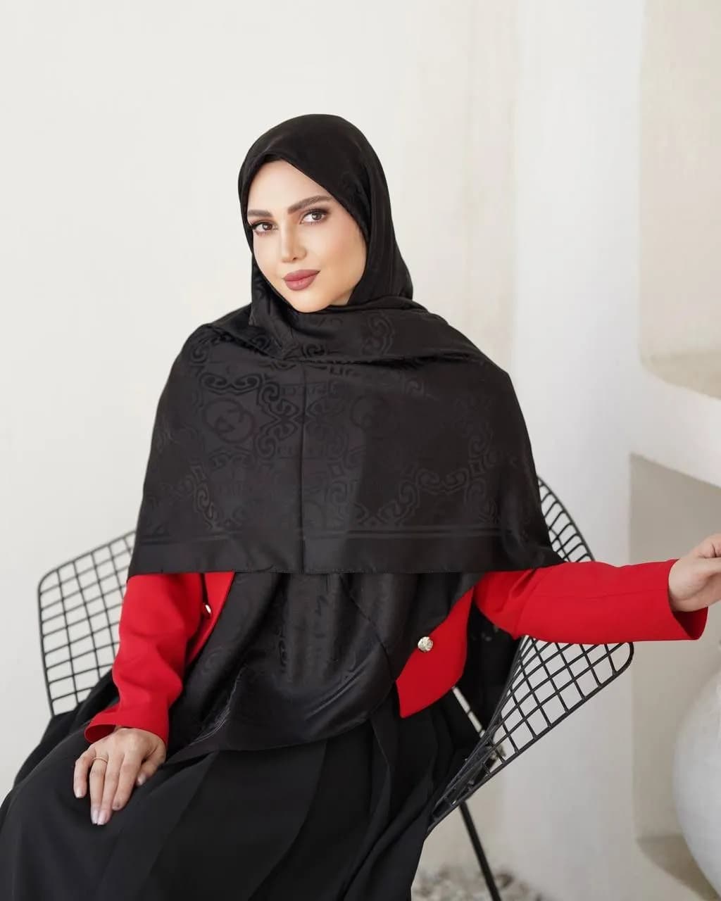 روسری ابریشم ژاکارد مشکی