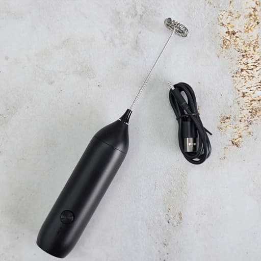 همزن قهوه تمام مشکی USB — تصویر ۲