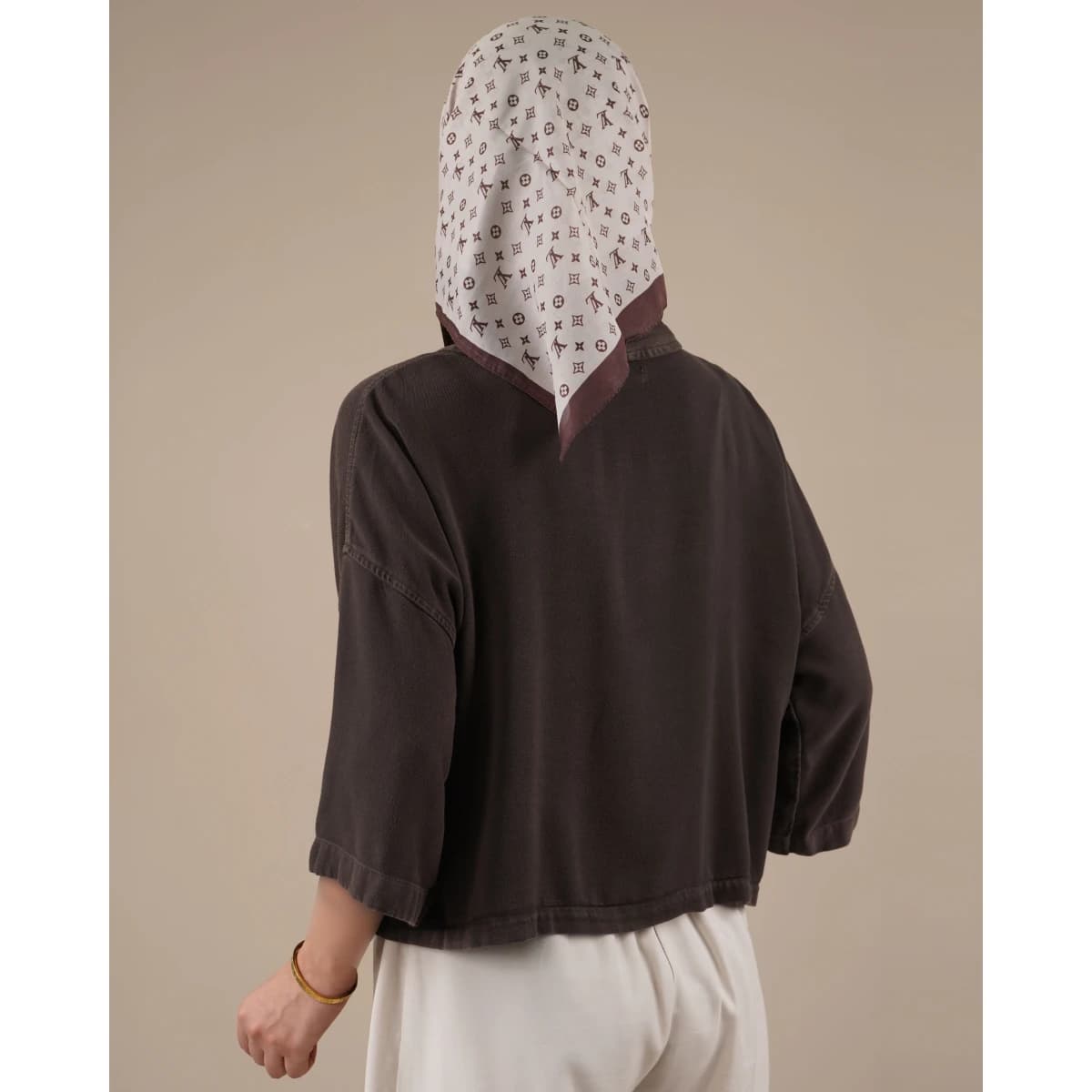 شومیز باکسی سیلک شیک و مدرن — تصویر ۵