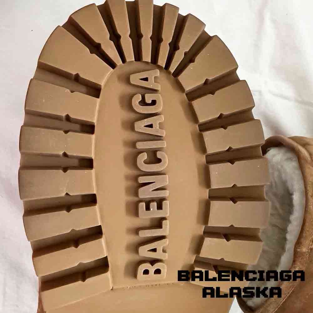 نیم بوت بالنسیاگا آلاسکا جیر قهوه ای Balenciaga Alaska Low Suede Brown — تصویر ۴