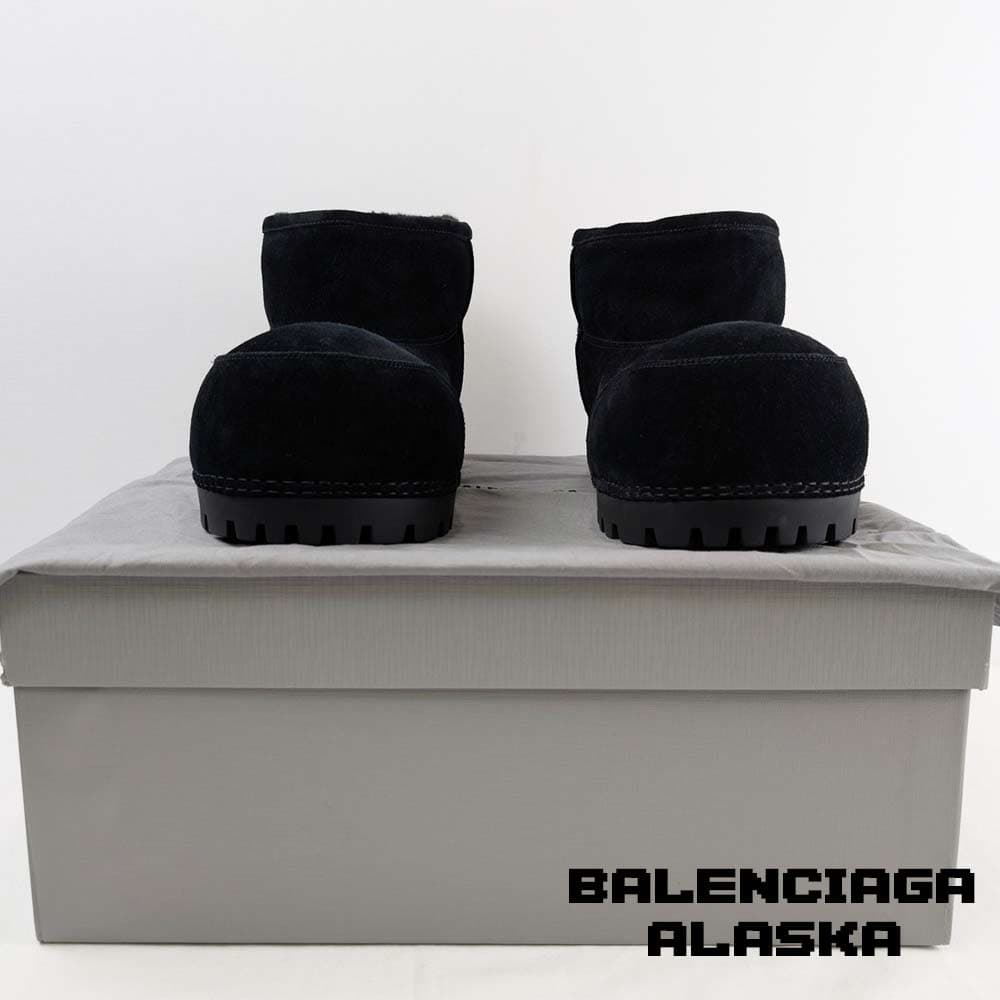 نیم بوت بالنسیاگا آلاسکا جیر مشکی Balenciaga Alaska Low Suede Black — تصویر ۲