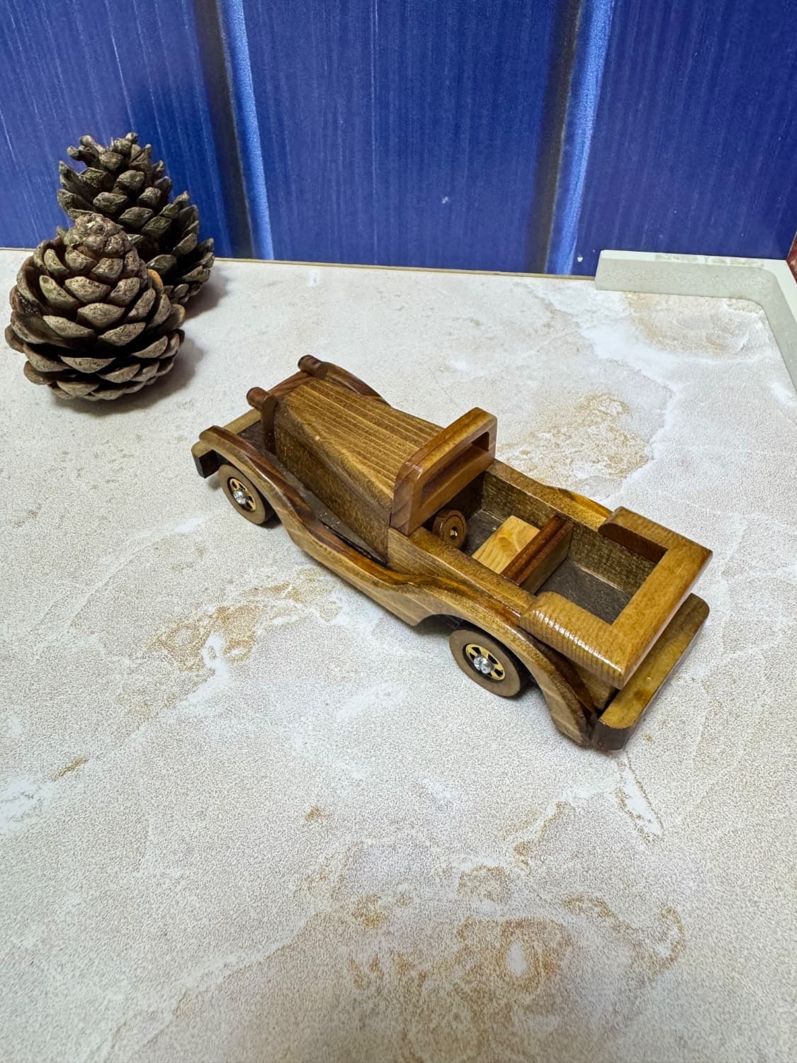 ماشین چوبی سایز کوچک — تصویر ۲