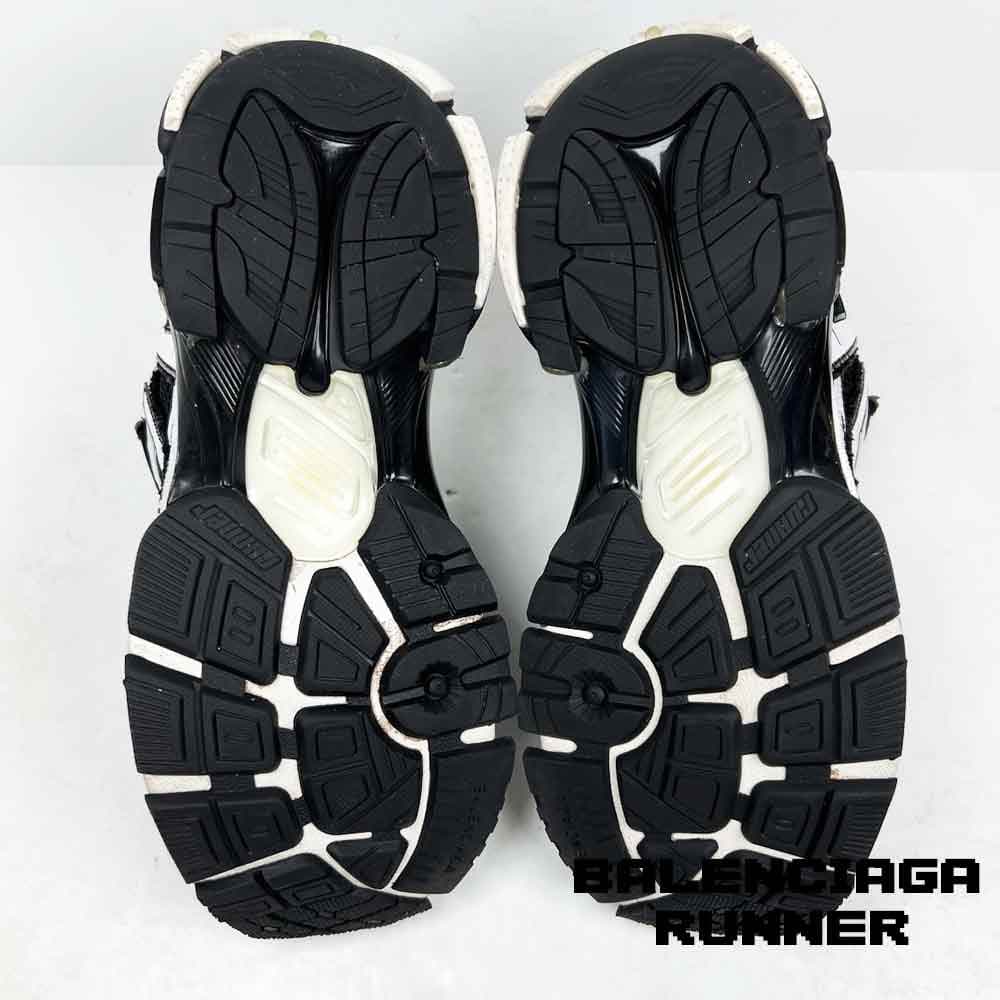 کفش کتونی بالنسیاگا رانر سفید مشکی Balenciaga Runner Black and White — تصویر ۶