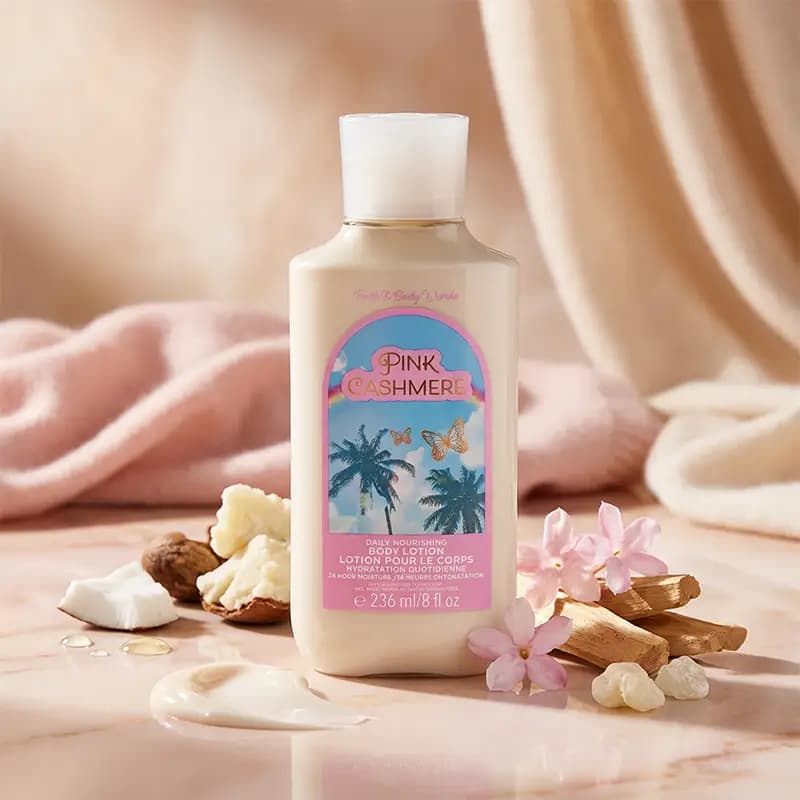 لوسیون بدن مرطوبکننده Pink Cashmere بث اند بادی Bath and Body — تصویر ۲