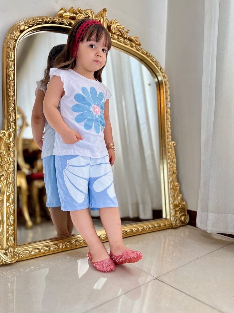بلوز و شلوارک گل رنگی — تصویر ۲