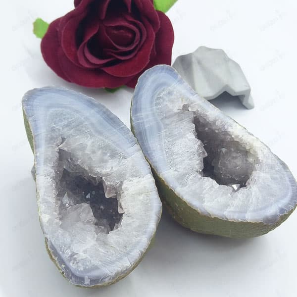 سنگ ژئود کوارتز توپی دو عددی کد 02 — تصویر ۲