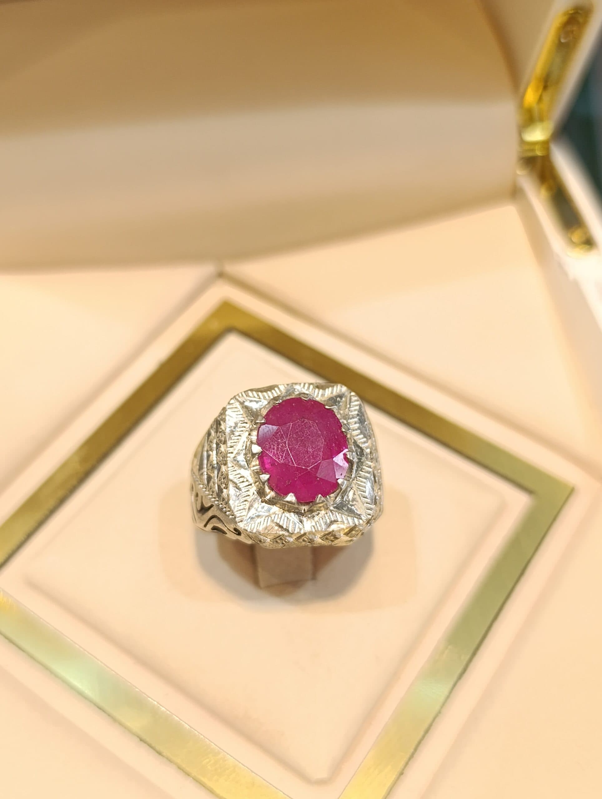 انگشتر نقره دستساز مردانه نگین یاقوت سرخ – کدSR1424 — تصویر ۴