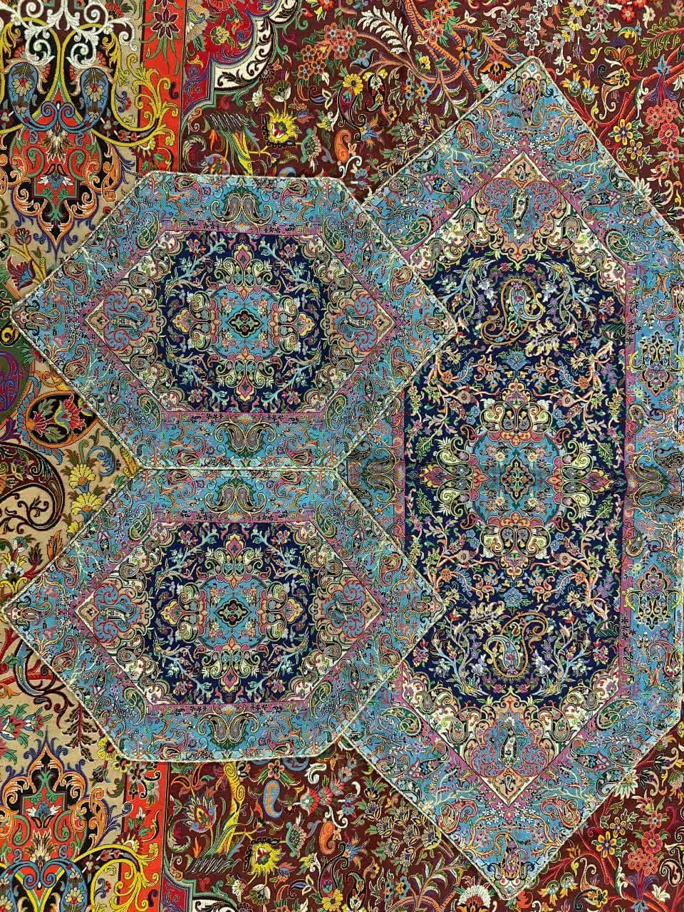 رومیزی ترمه ابریشم 3 تیکه طرح سپهسالار کد 7