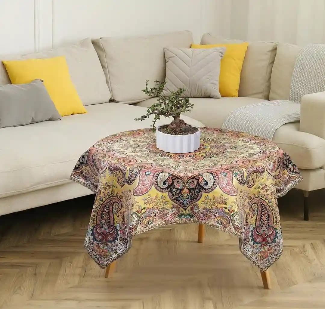 رومیزی ترمه جنس ابریشم طرح سلاطین کد 5