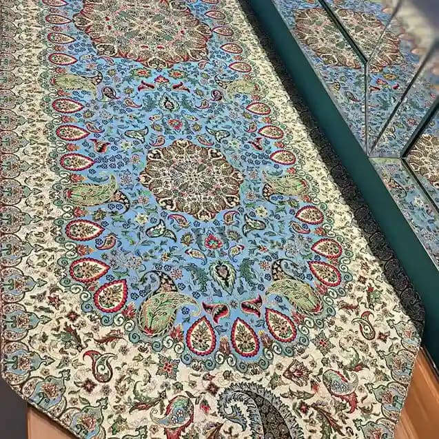 رانر رومیزی ترمه ابریشم طرح ماهدخت کد 2