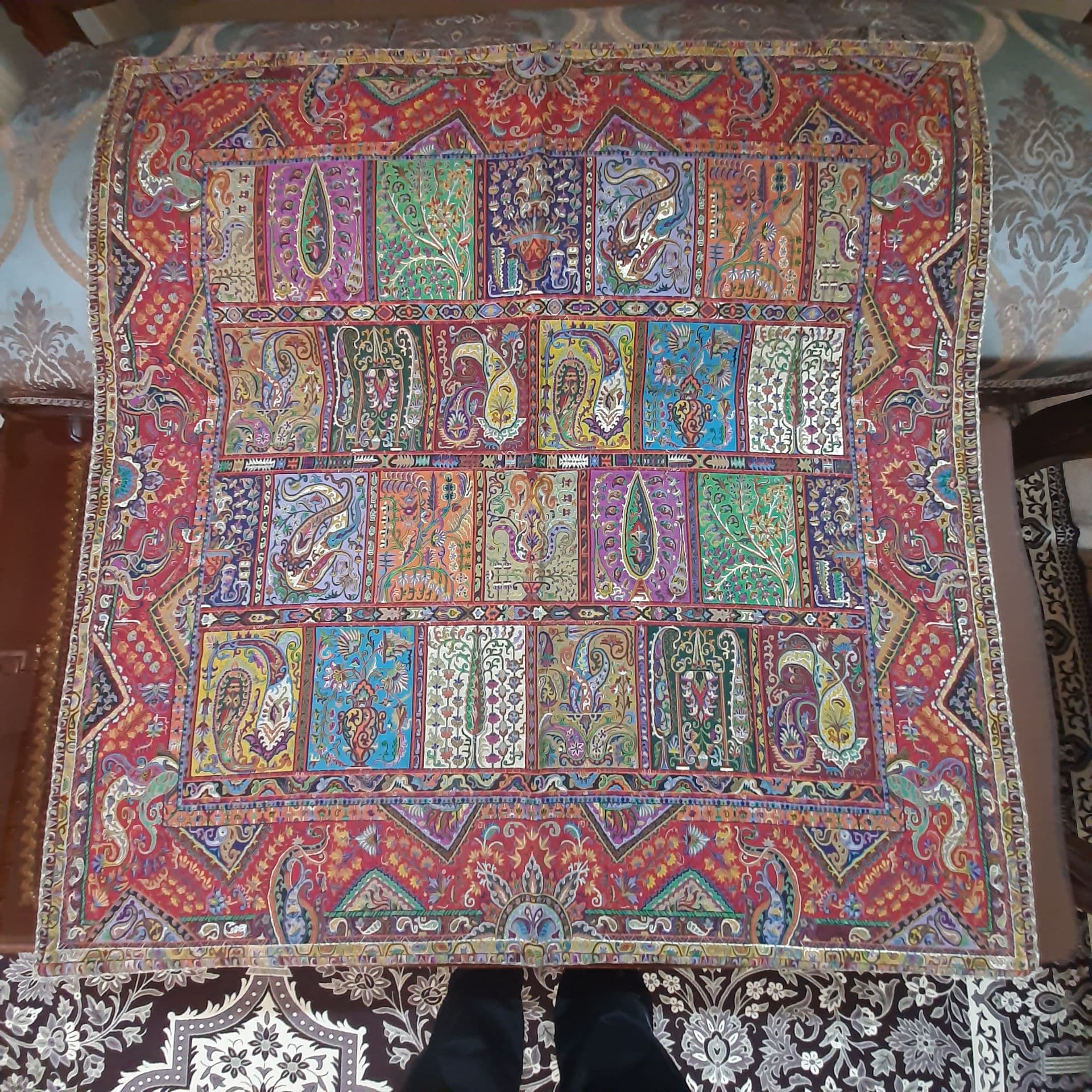 تابلو ترمه ابریشم 14 رنگ طرح دیوان خشتی کد 1 — تصویر ۷