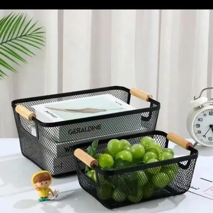 سبد فلزی توری دسته چوبی — تصویر ۲