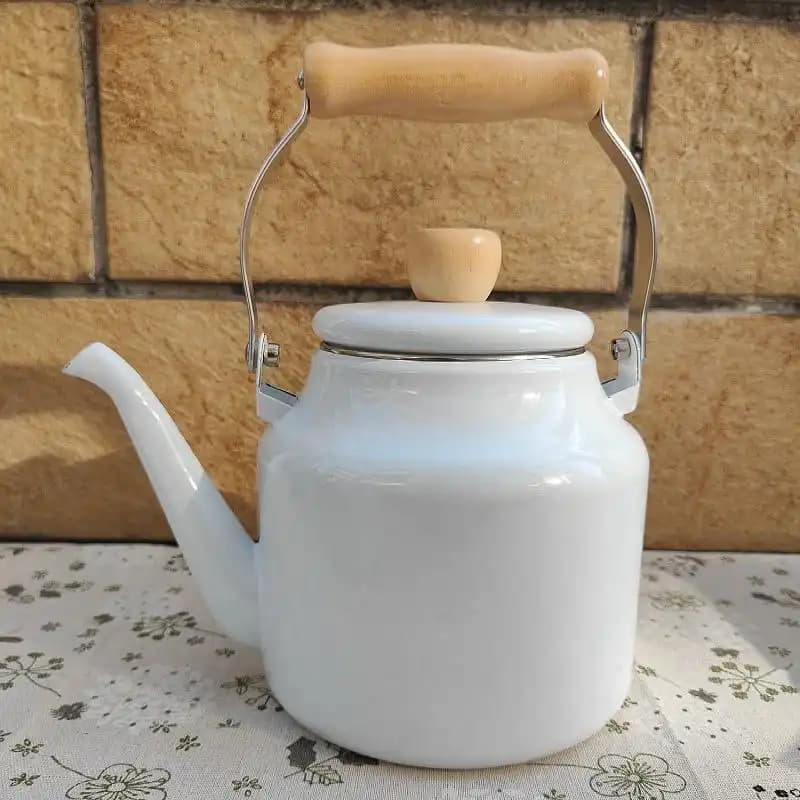 کتری لعابی با دسته چوبی — تصویر ۵