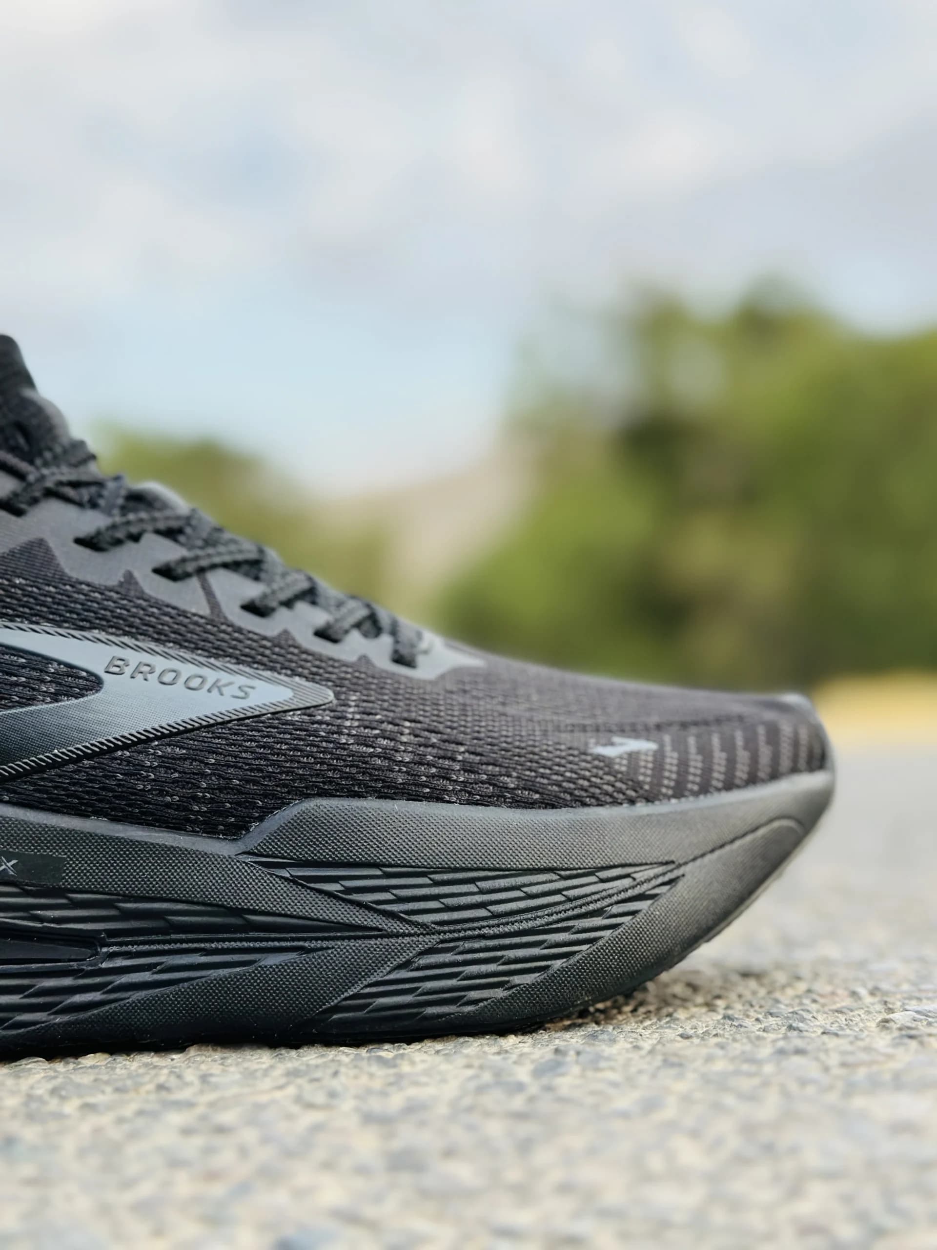 کتونی بروکس مدل Hyperion Max Gale 2 مشکی — تصویر ۸