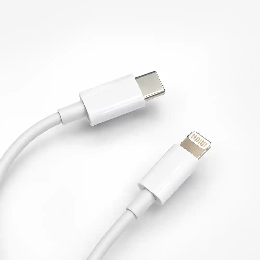 کابل شارژ اورجینال اپل USB-C به Lightning مدل A2561 — تصویر ۳