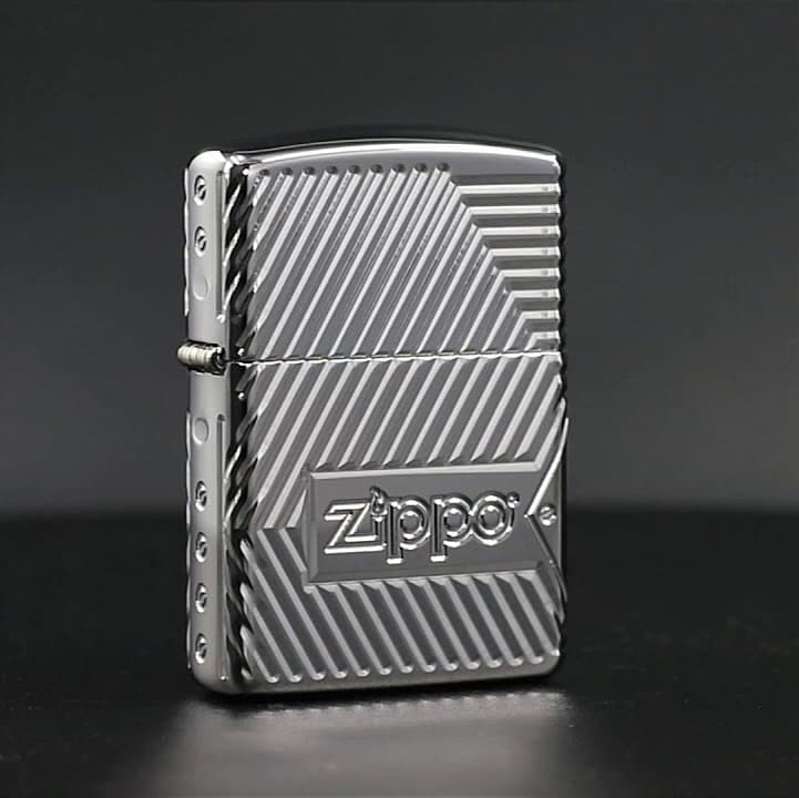 فندک زیپو مدل 29672 Bolts — تصویر ۴