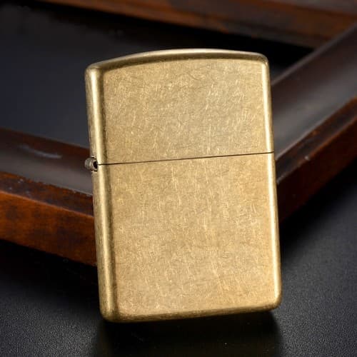 فندک زیپو مدل Zippo 28496 Tumbled Brass — تصویر ۳