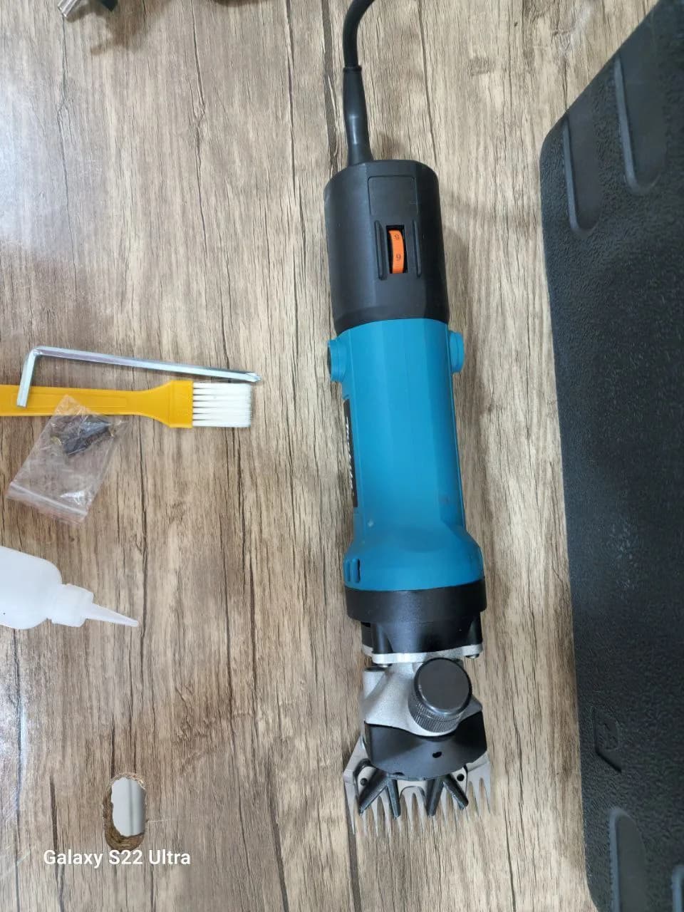 پشم زن و پشم چین برقی ماکیتا 1200 وات تیغه دار Makita 1200W — تصویر ۵