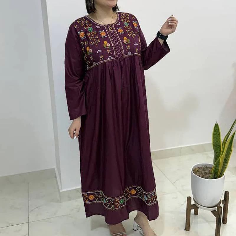 پیراهن ساحلی نخی گلدوزی اورجینال زنانه – هندی/کد29208 تخفیف ویژه — تصویر ۴