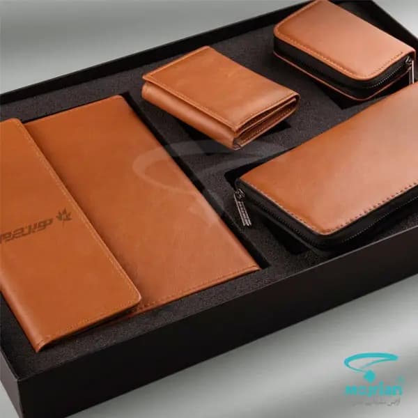 ست مدیریتی چرم 4 تکه A944