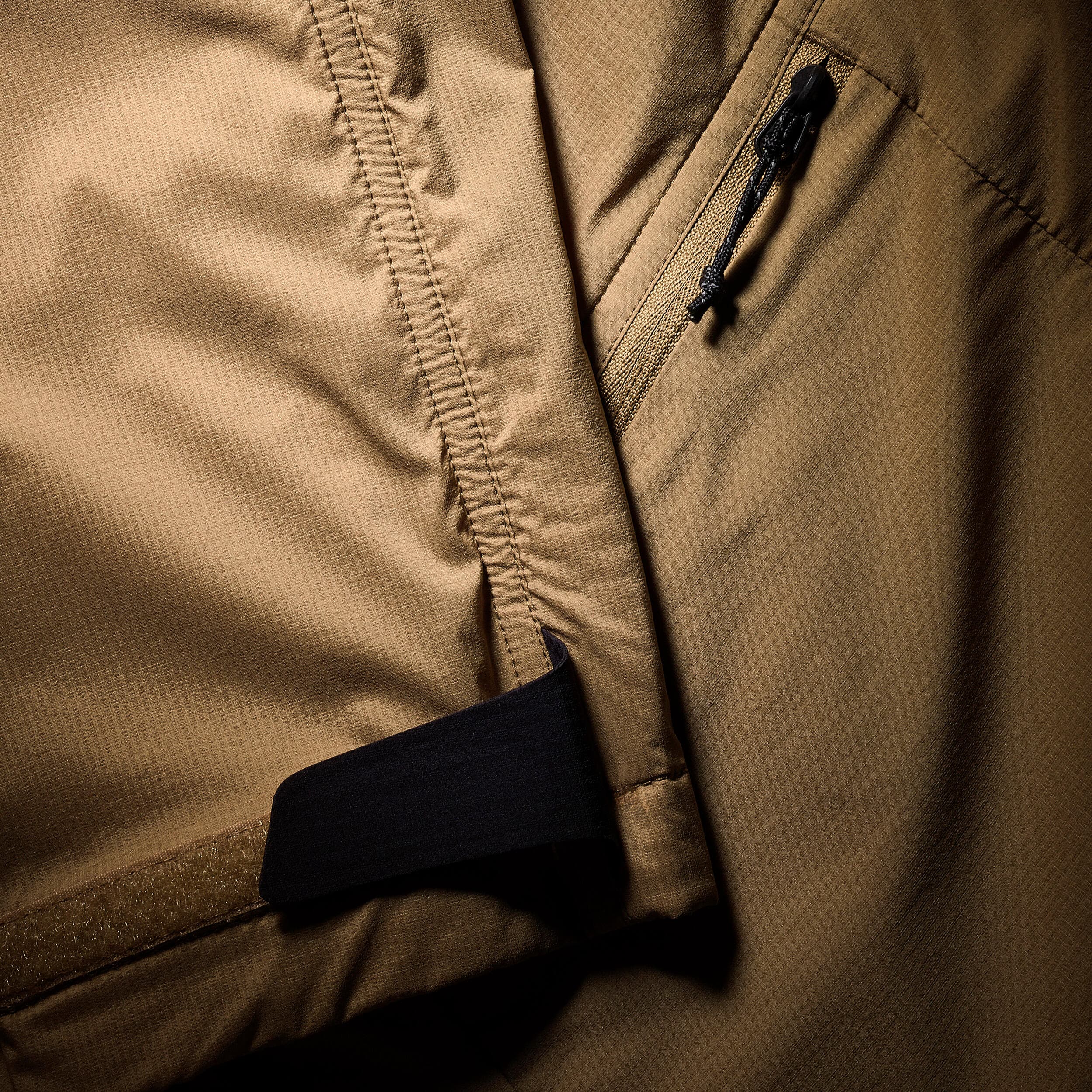 سافت شل مردانه فورکلاز – مشکی و قهوه ای – Softshell MT900 WINDWARM — تصویر ۴