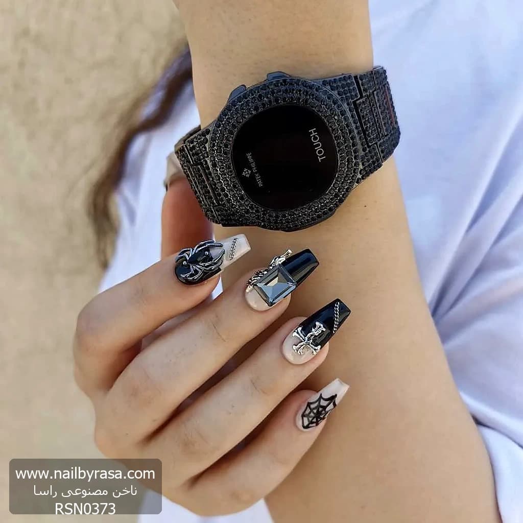 ناخن مصنوعی رنگ مشکی شیری طرح عنکبوت دارک راسا – RSN0373